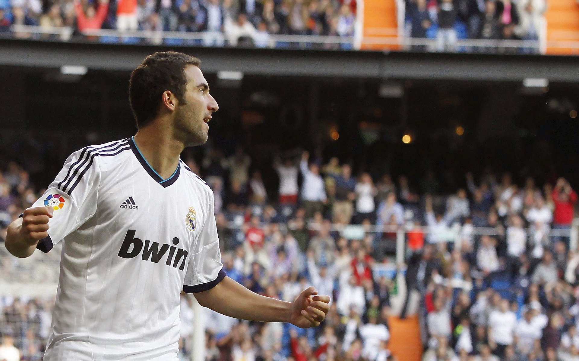 APEX英雄 赛季末战况白热化，apex赛季初白金